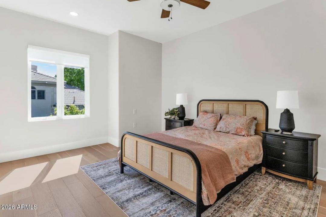 Real Estate Picture 36