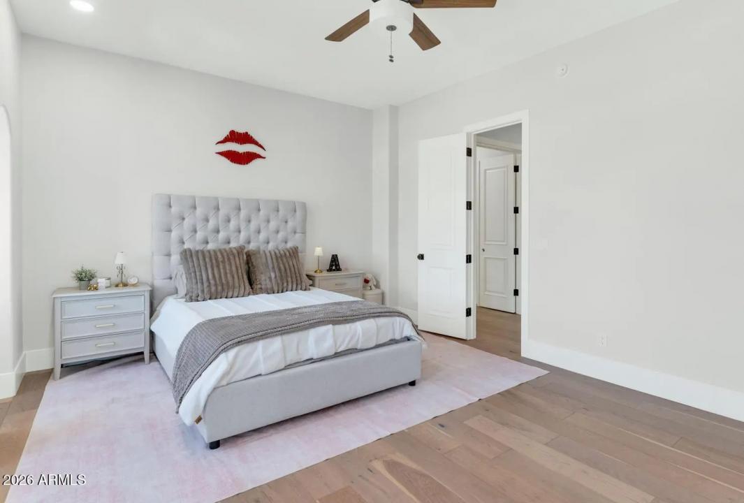 Real Estate Picture 37