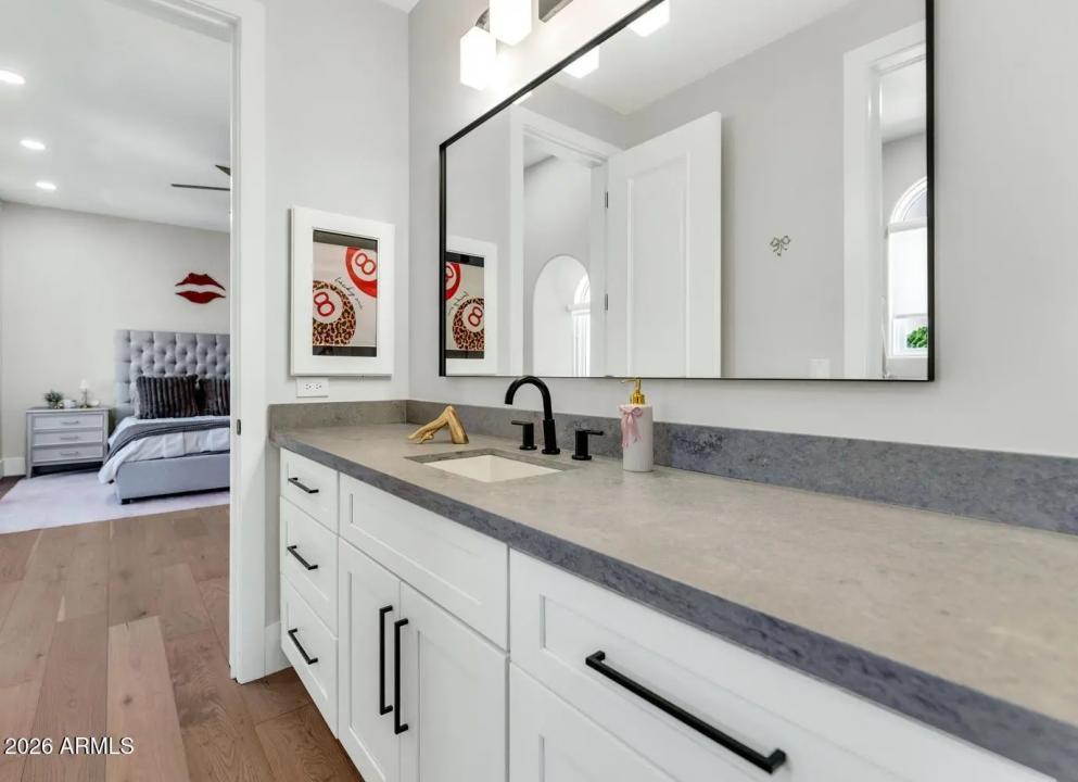 Real Estate Picture 39