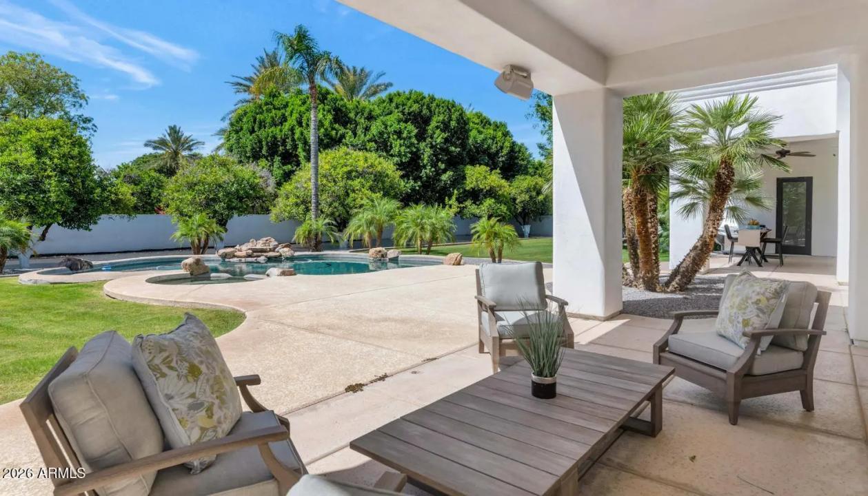 Real Estate Picture 28