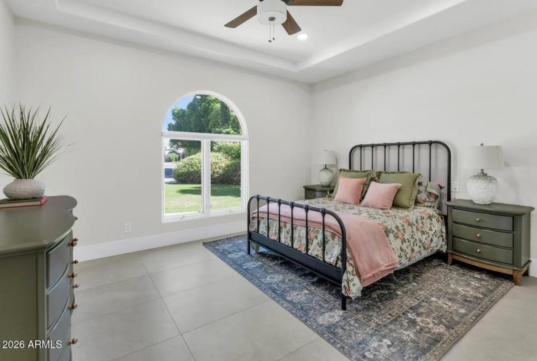 Real Estate Picture 33