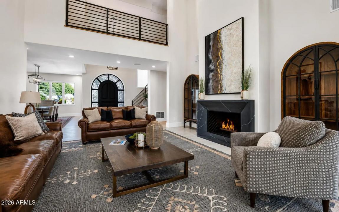 Real Estate Picture 5