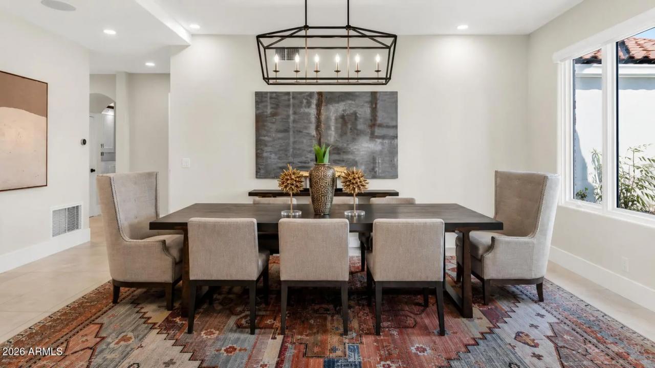 Real Estate Picture 11