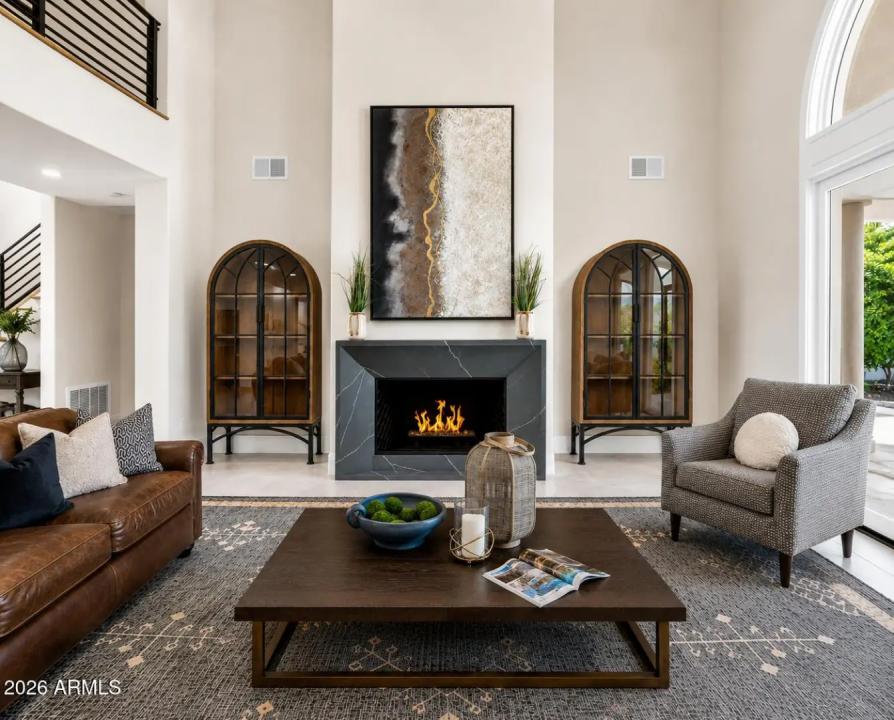 Real Estate Picture 4