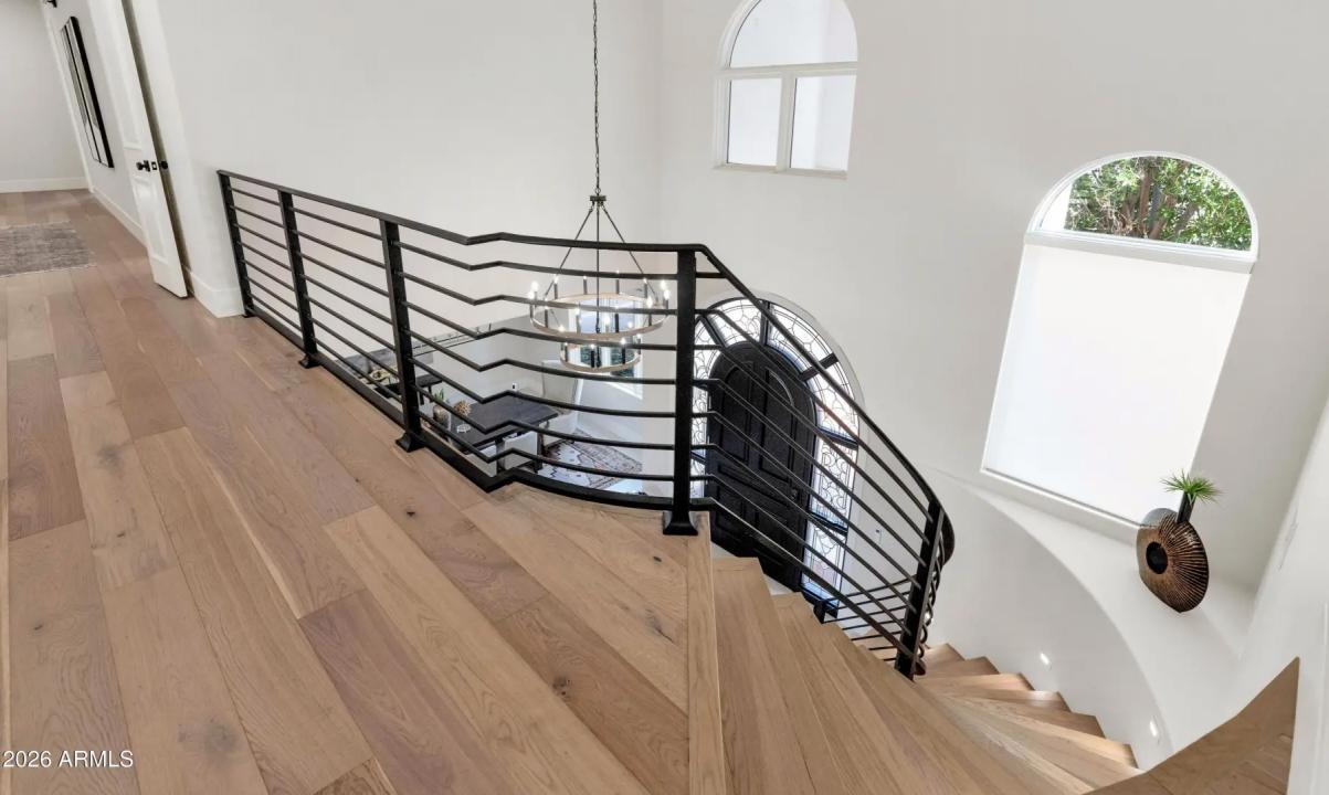 Real Estate Picture 33