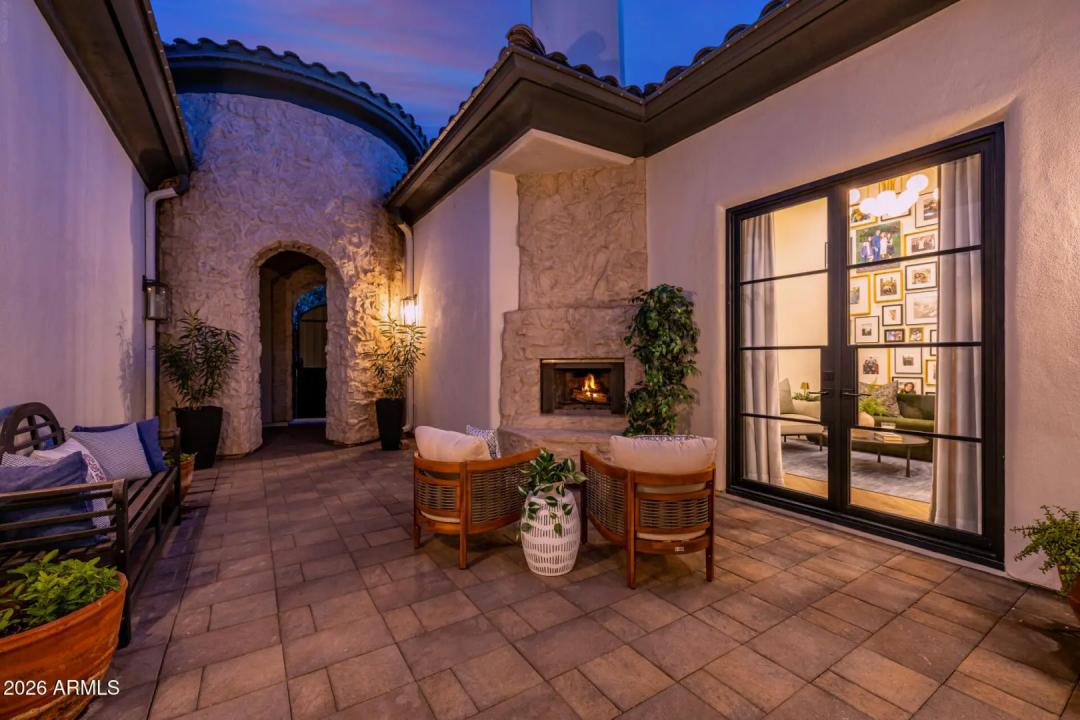 Real Estate Picture 6