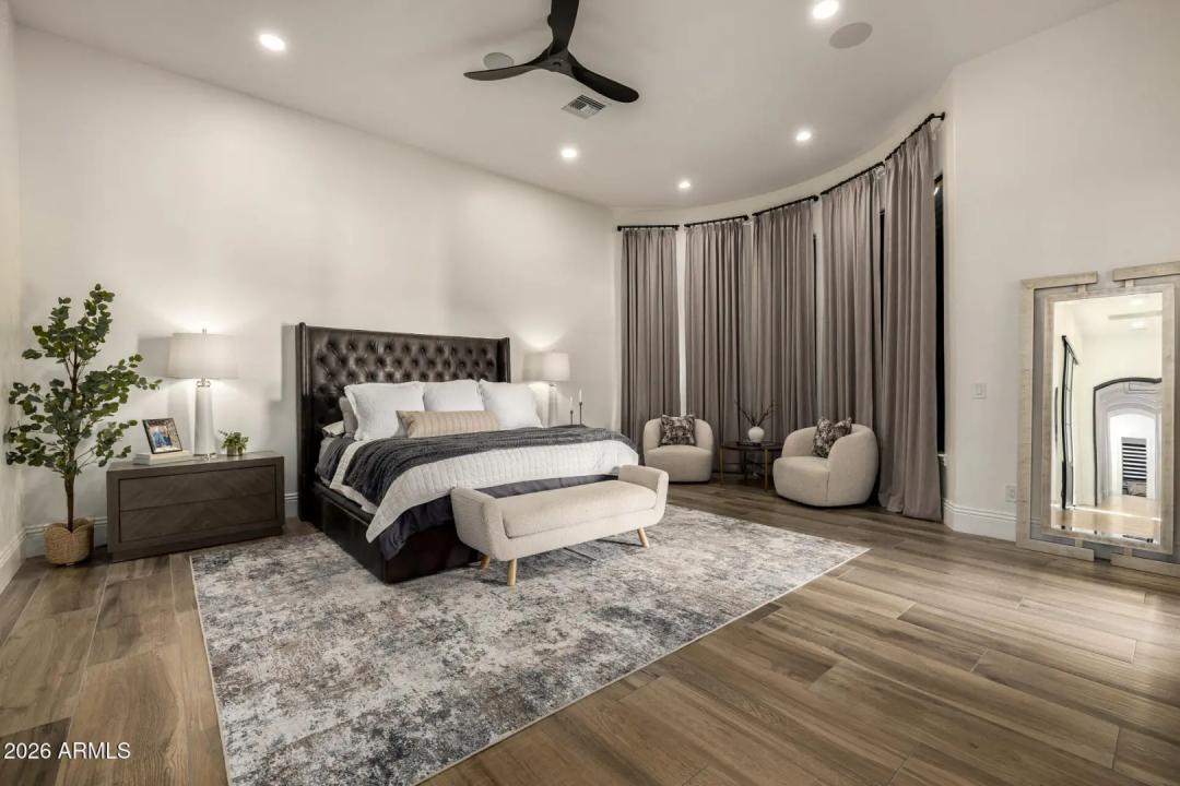 Real Estate Picture 26