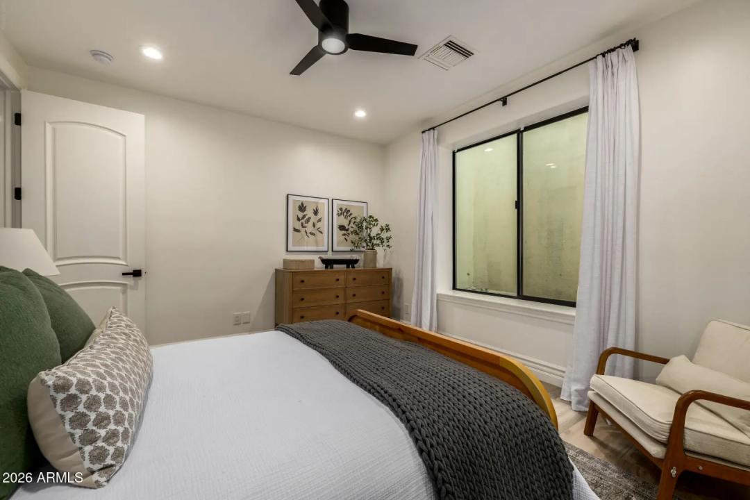 Real Estate Picture 41