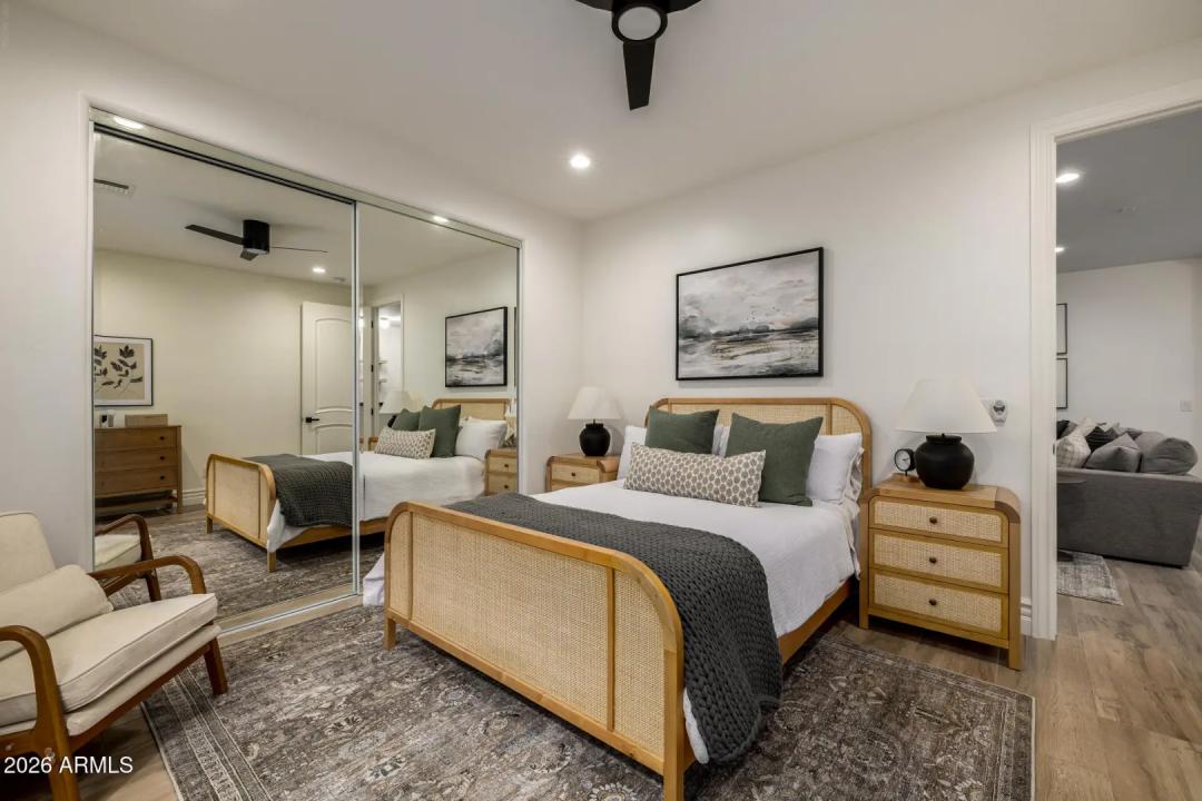 Real Estate Picture 40