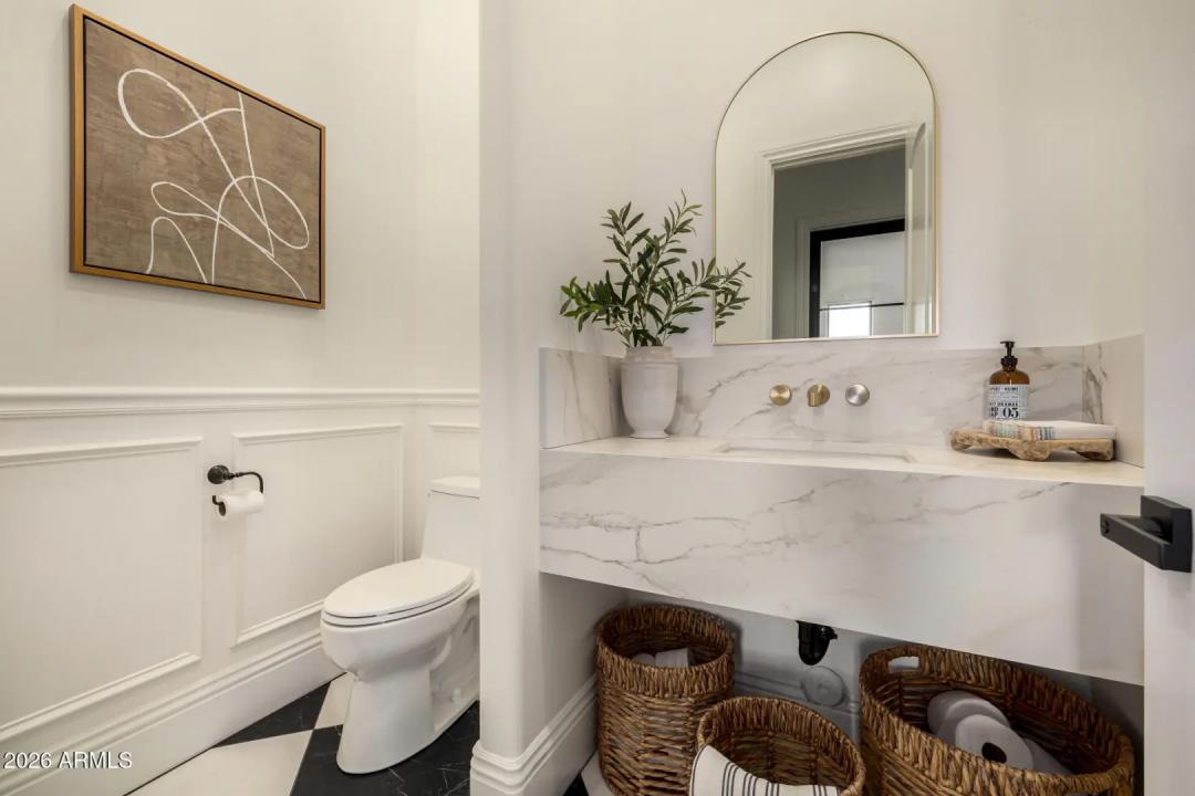 Real Estate Picture 18