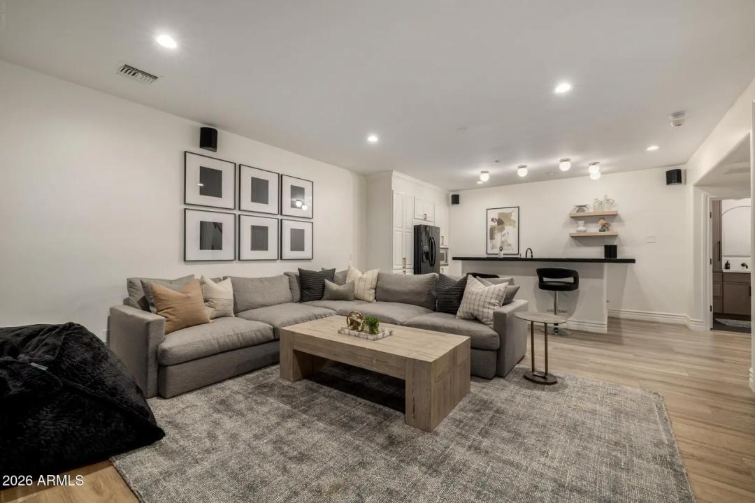 Real Estate Picture 39