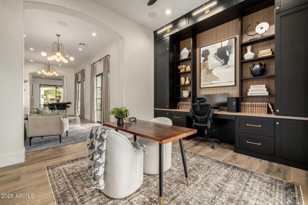 Real Estate Picture 22