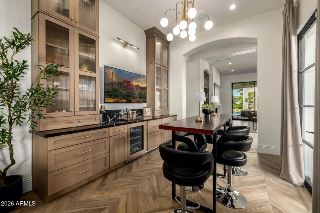 Real Estate Picture 24