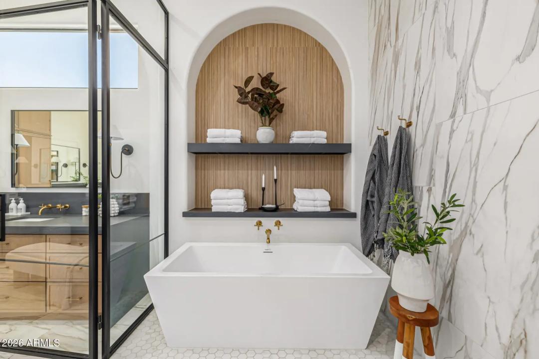 Real Estate Picture 30