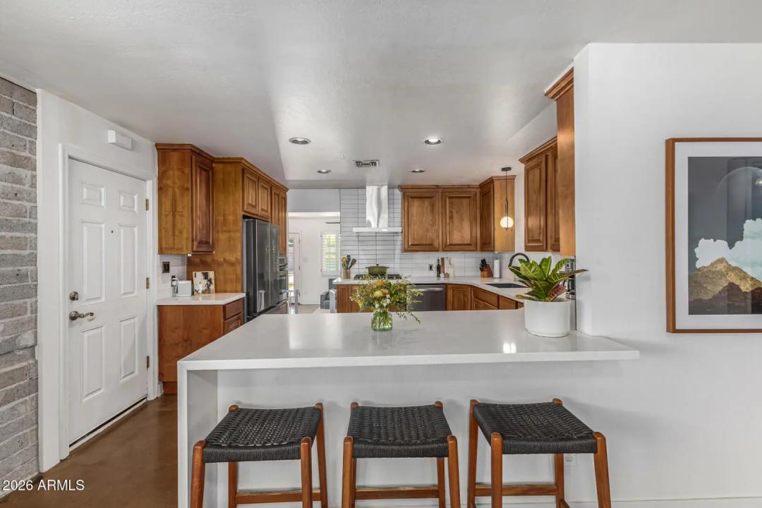 Real Estate Picture 10