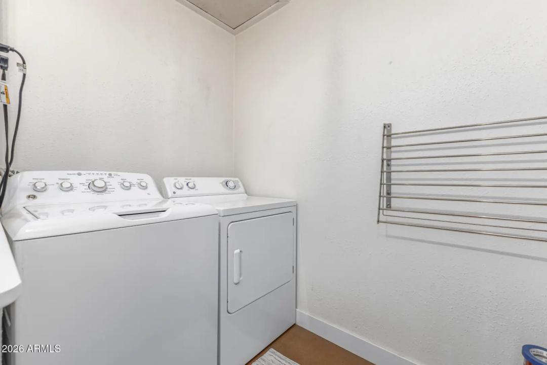 Real Estate Picture 25