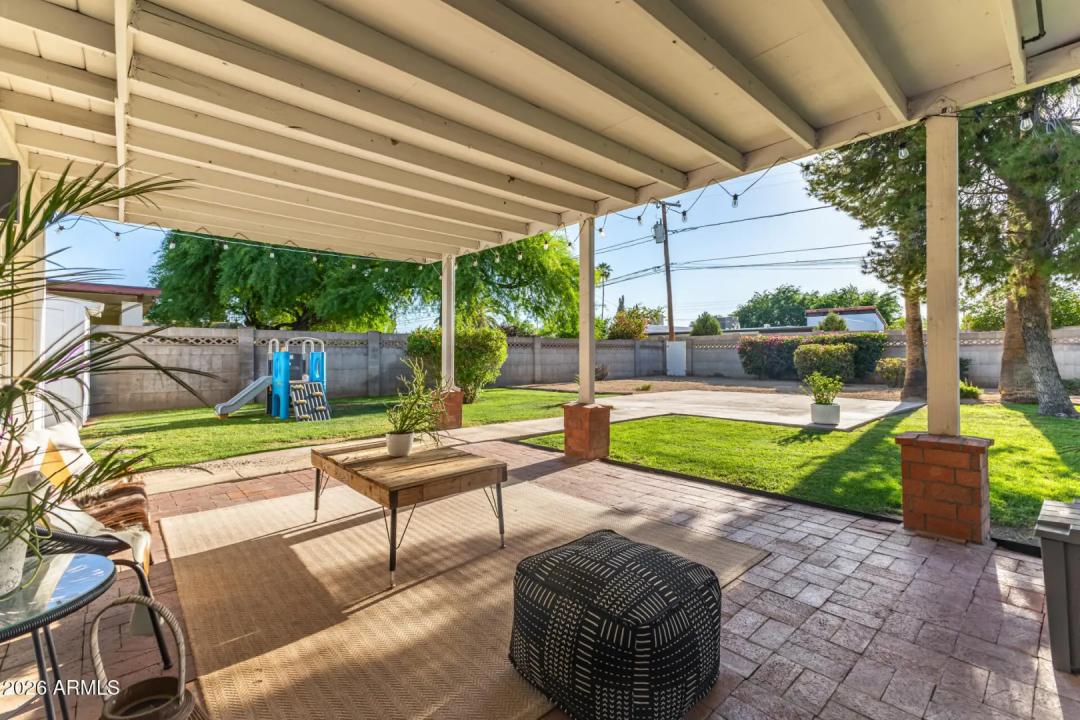 Real Estate Picture 26