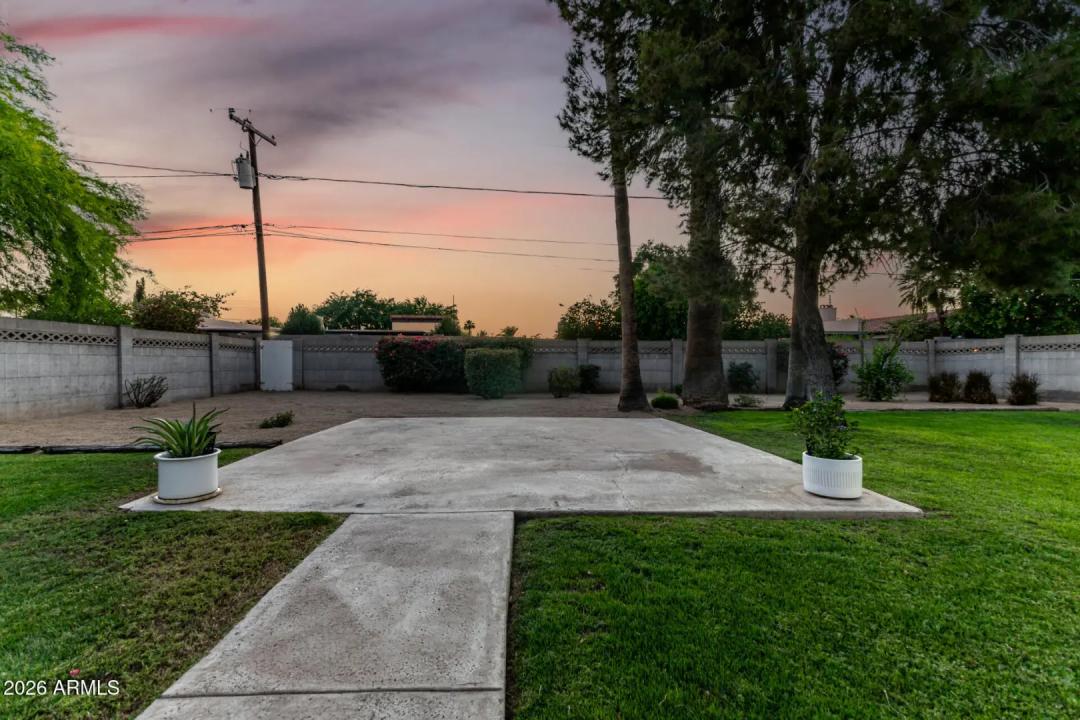 Real Estate Picture 28