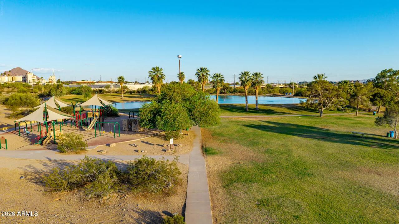 Real Estate Picture 48