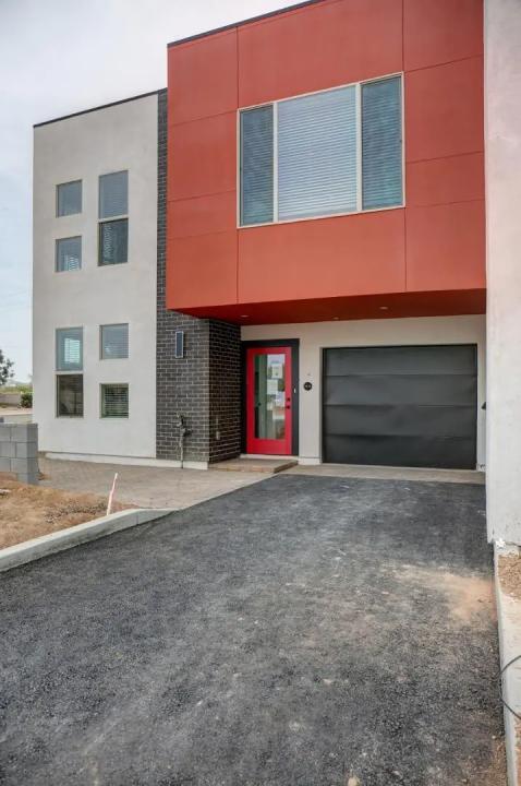 Real Estate Picture 2