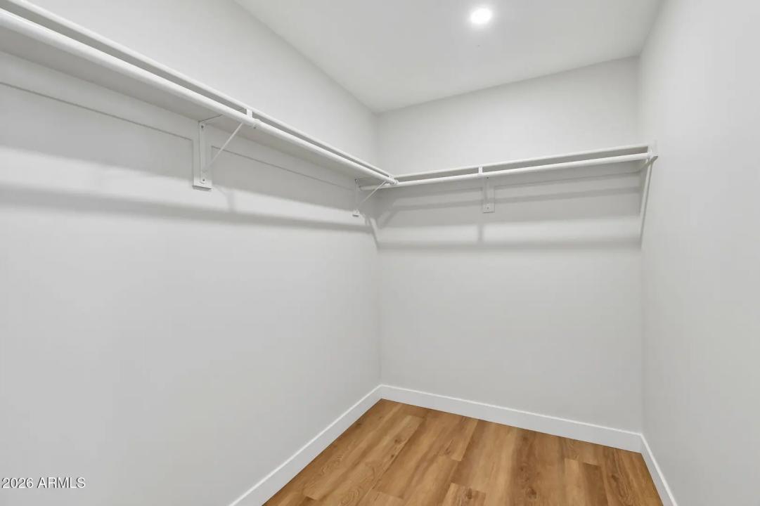 Real Estate Picture 13