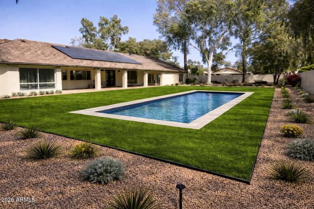 Real Estate Picture 7