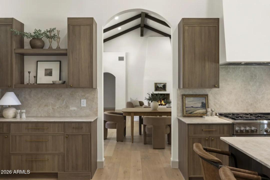 Real Estate Picture 2