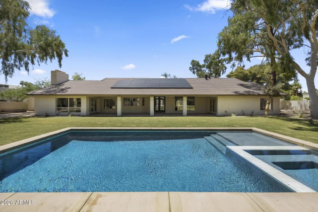 Real Estate Picture 15