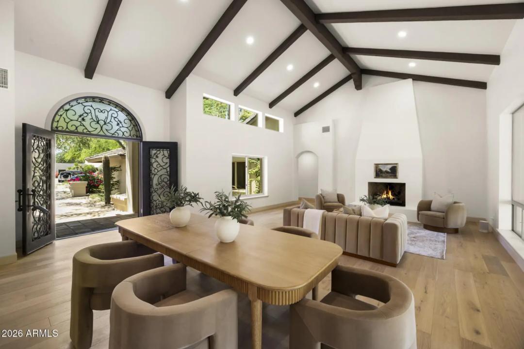 Real Estate Picture 14