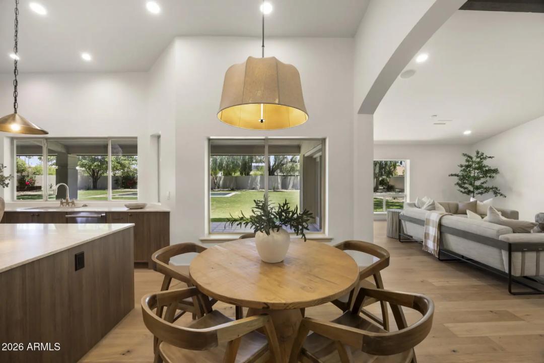 Real Estate Picture 19