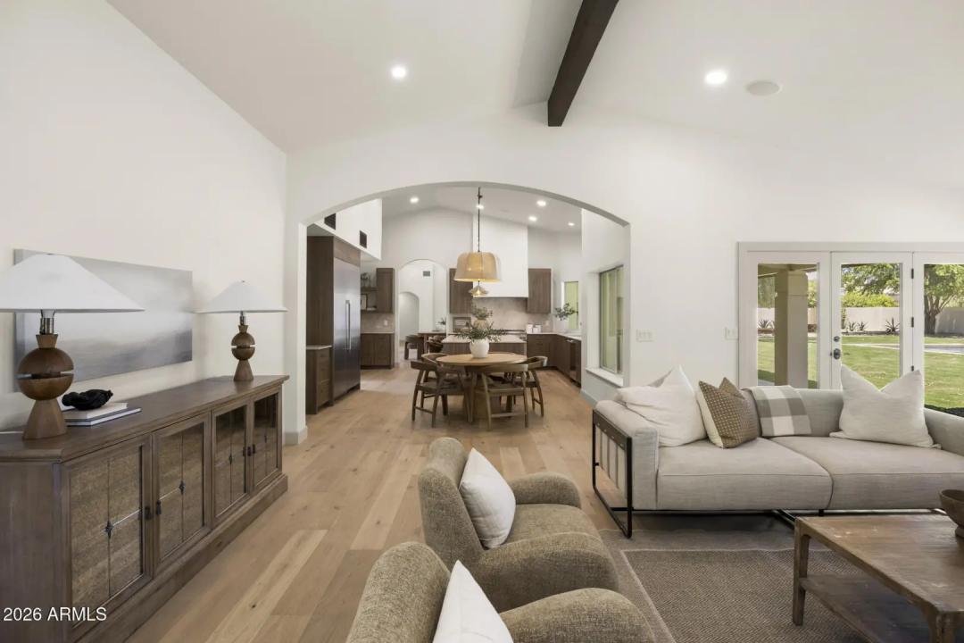 Real Estate Picture 22