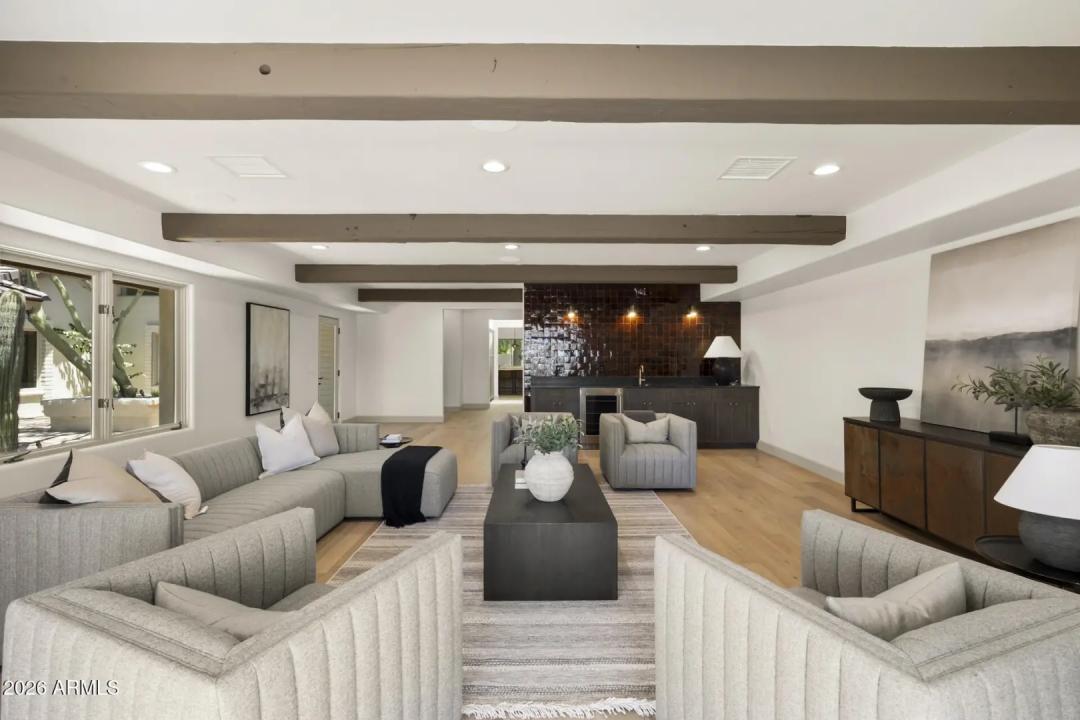 Real Estate Picture 33