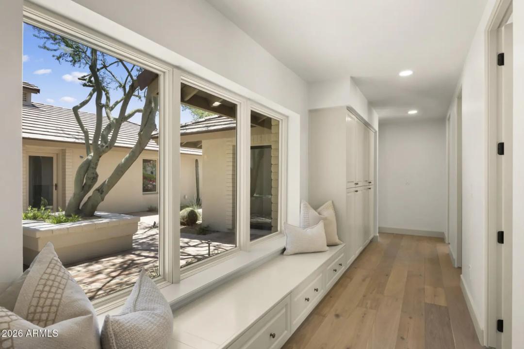 Real Estate Picture 42
