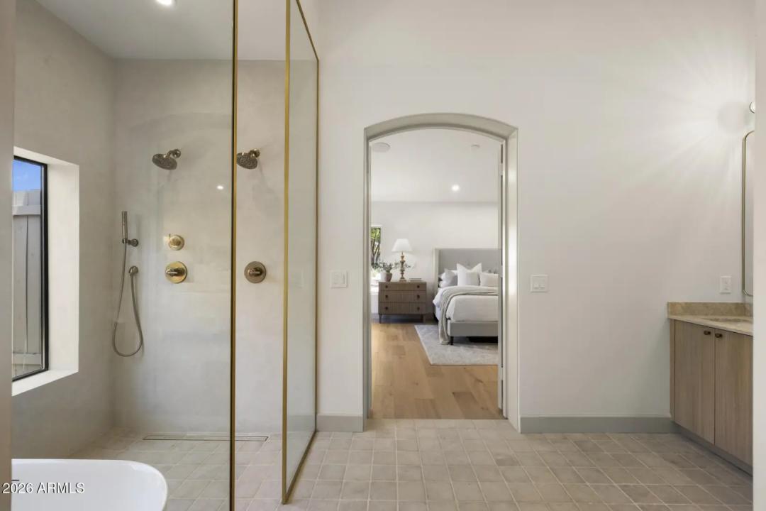Real Estate Picture 29