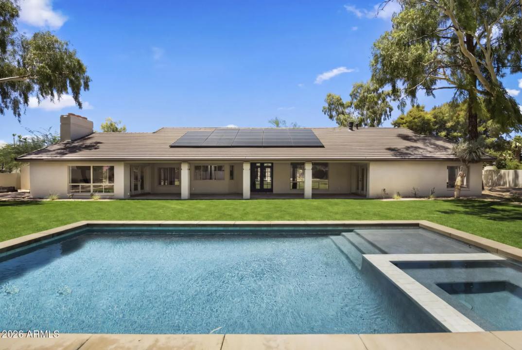 Real Estate Picture 7
