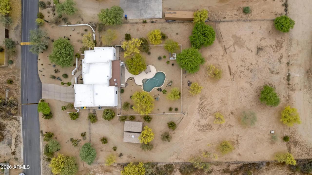 Real Estate Picture 2