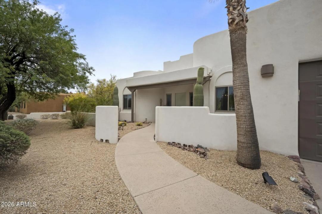 Real Estate Picture 50