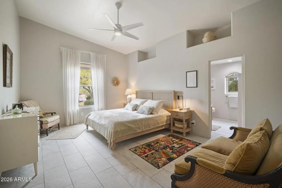 Real Estate Picture 23