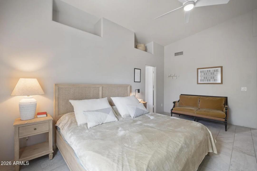 Real Estate Picture 25