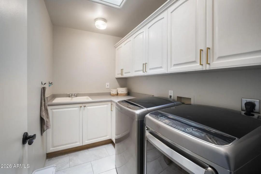 Real Estate Picture 32