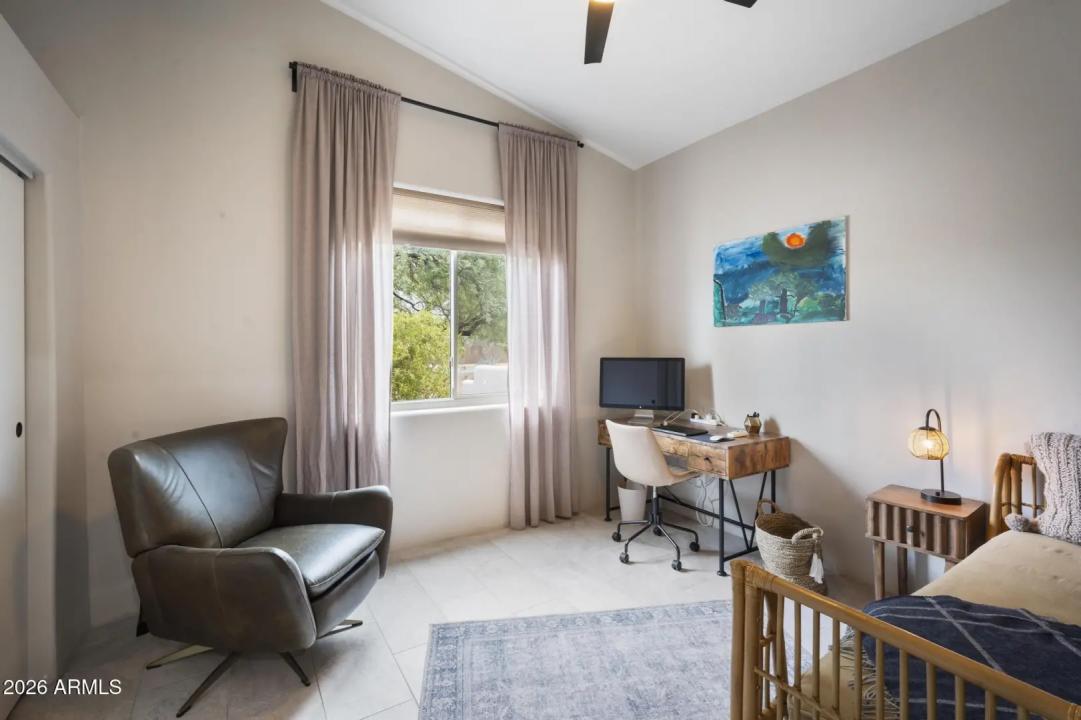 Real Estate Picture 34