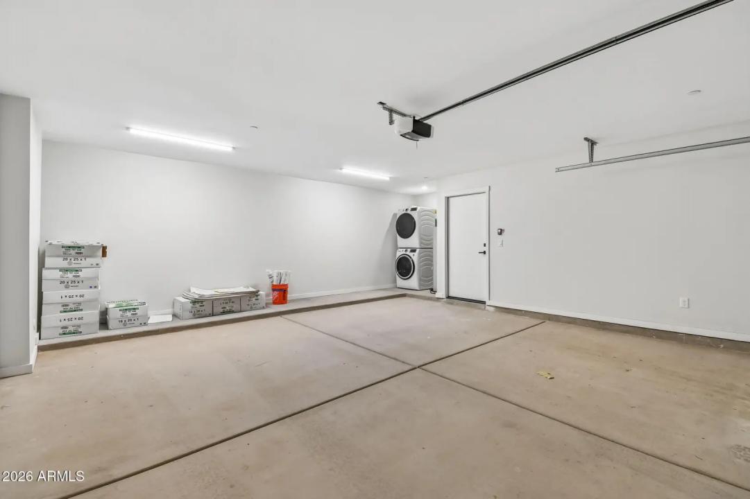 Real Estate Picture 18