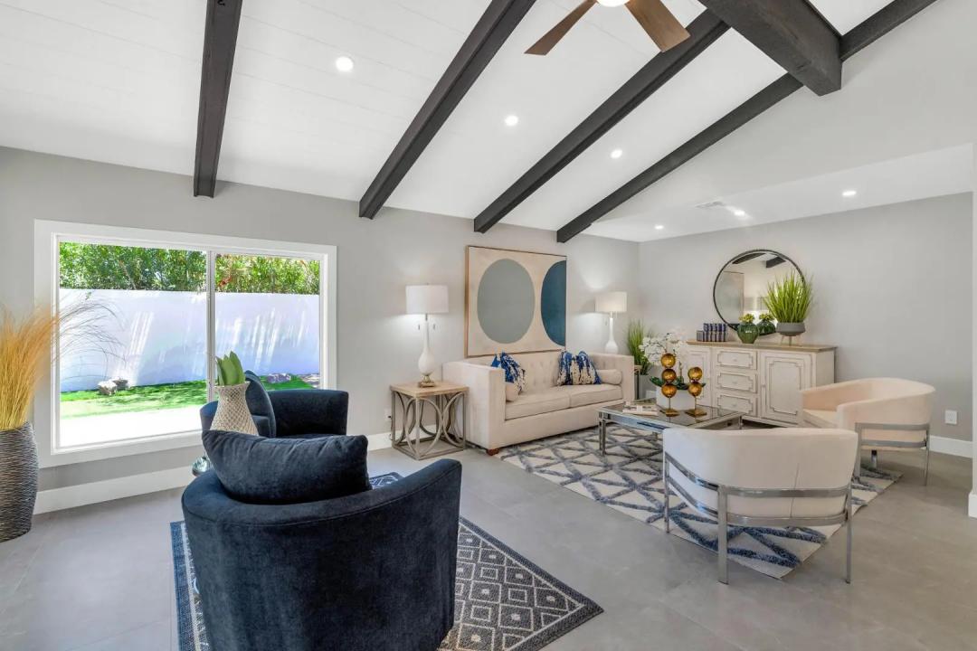Real Estate Picture 6