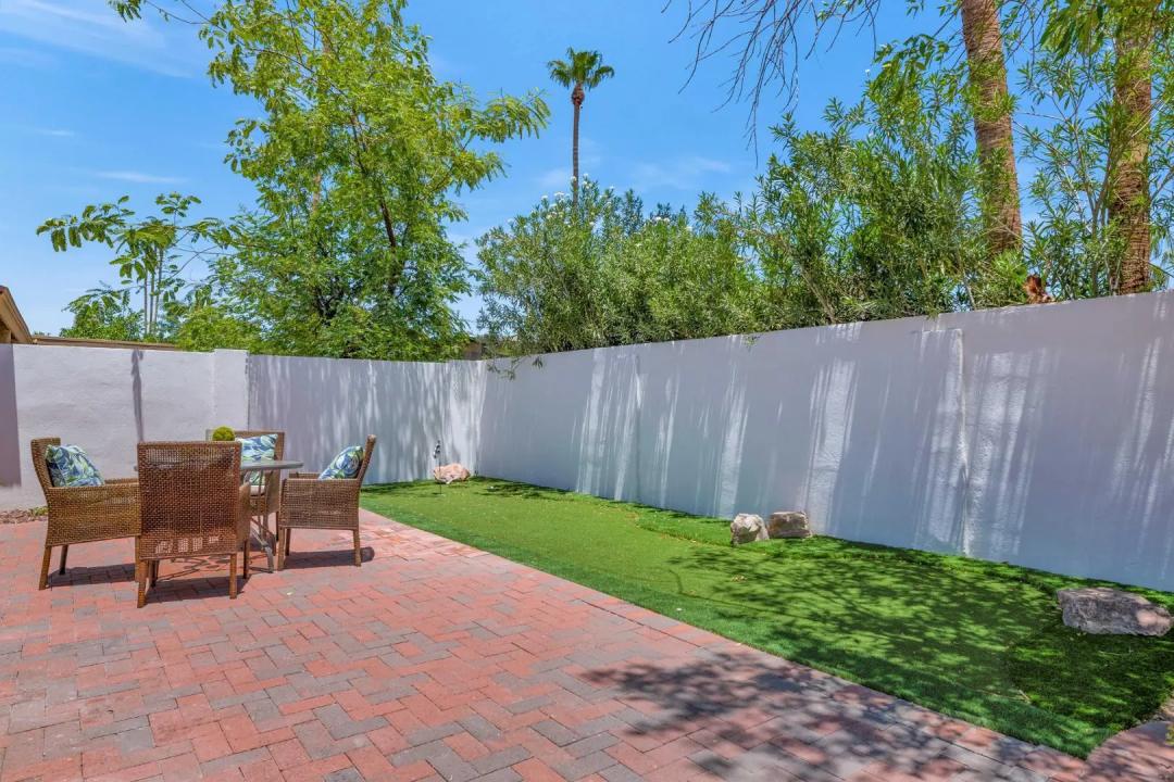 Real Estate Picture 15