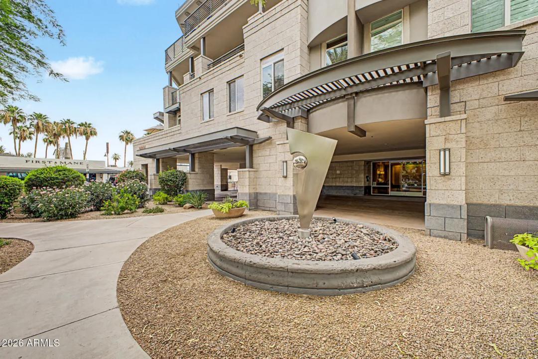 Real Estate Picture 22