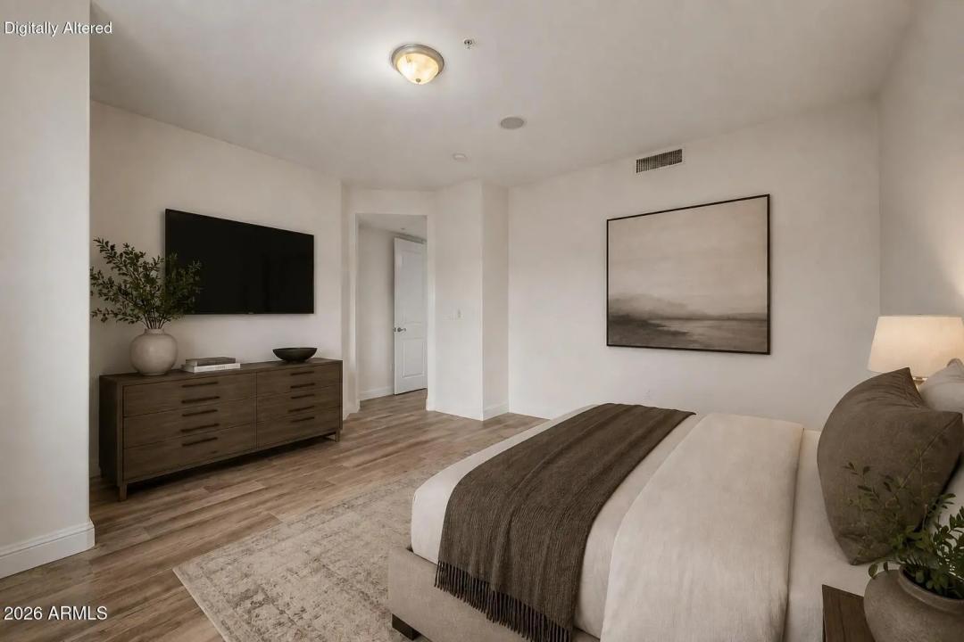 Real Estate Picture 13