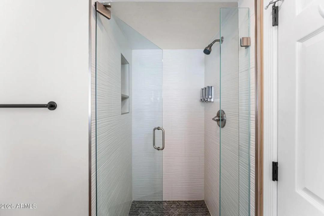 Real Estate Picture 26