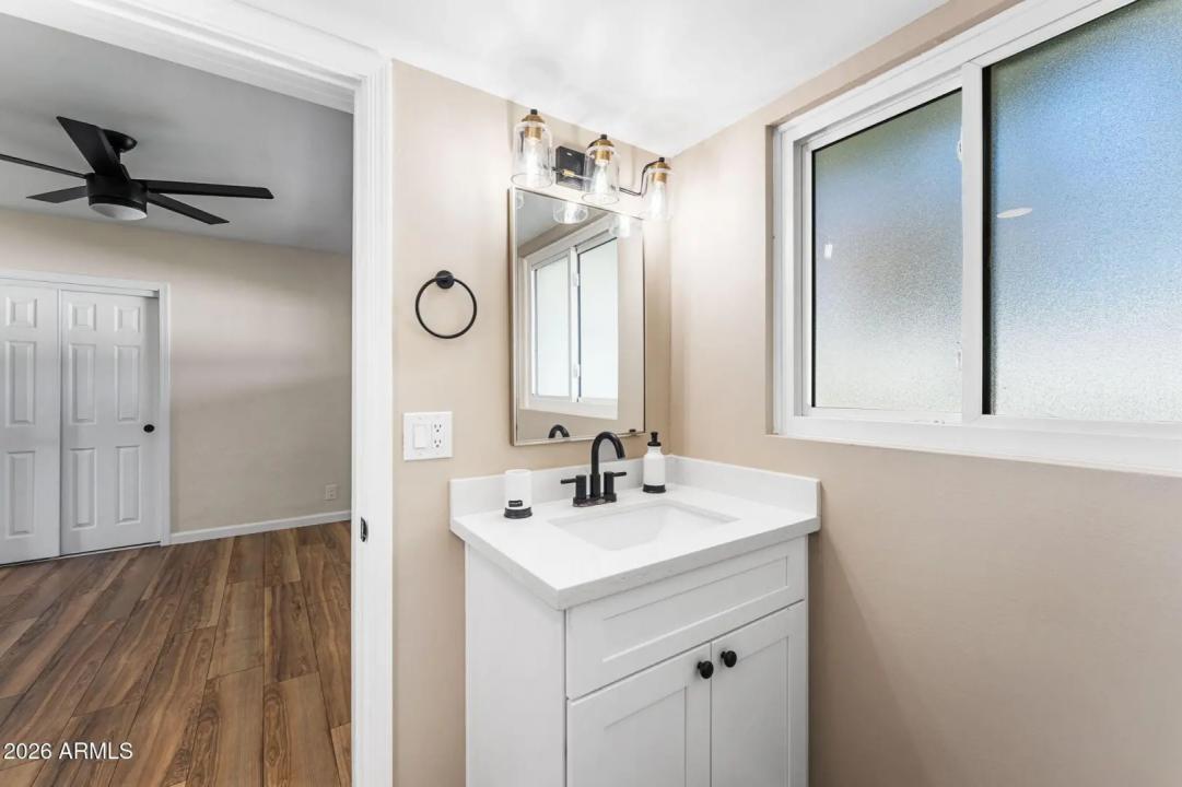 Real Estate Picture 27