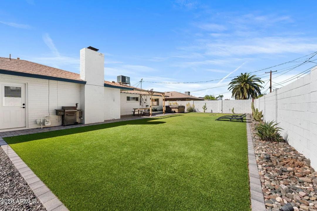 Real Estate Picture 34