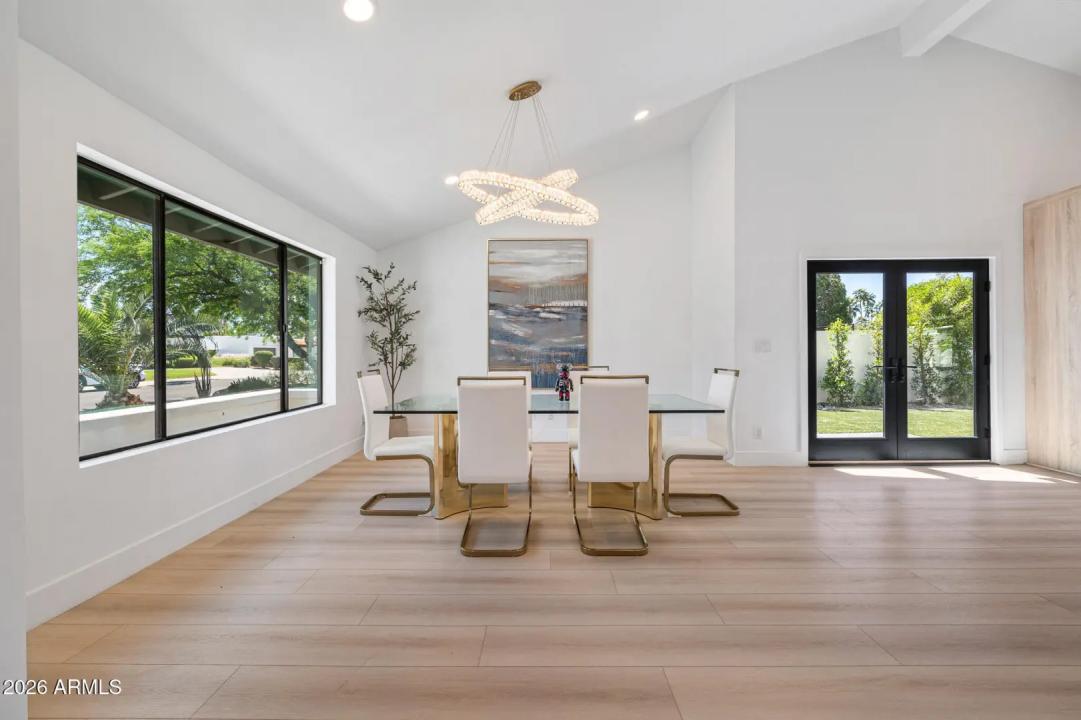 Real Estate Picture 1